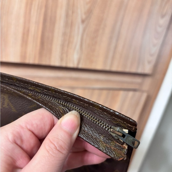 Auth LOUIS VUITTON Poche Toilette 26 Clutch Hand Bag Monogram Large Vintage - Picture 9 of 16